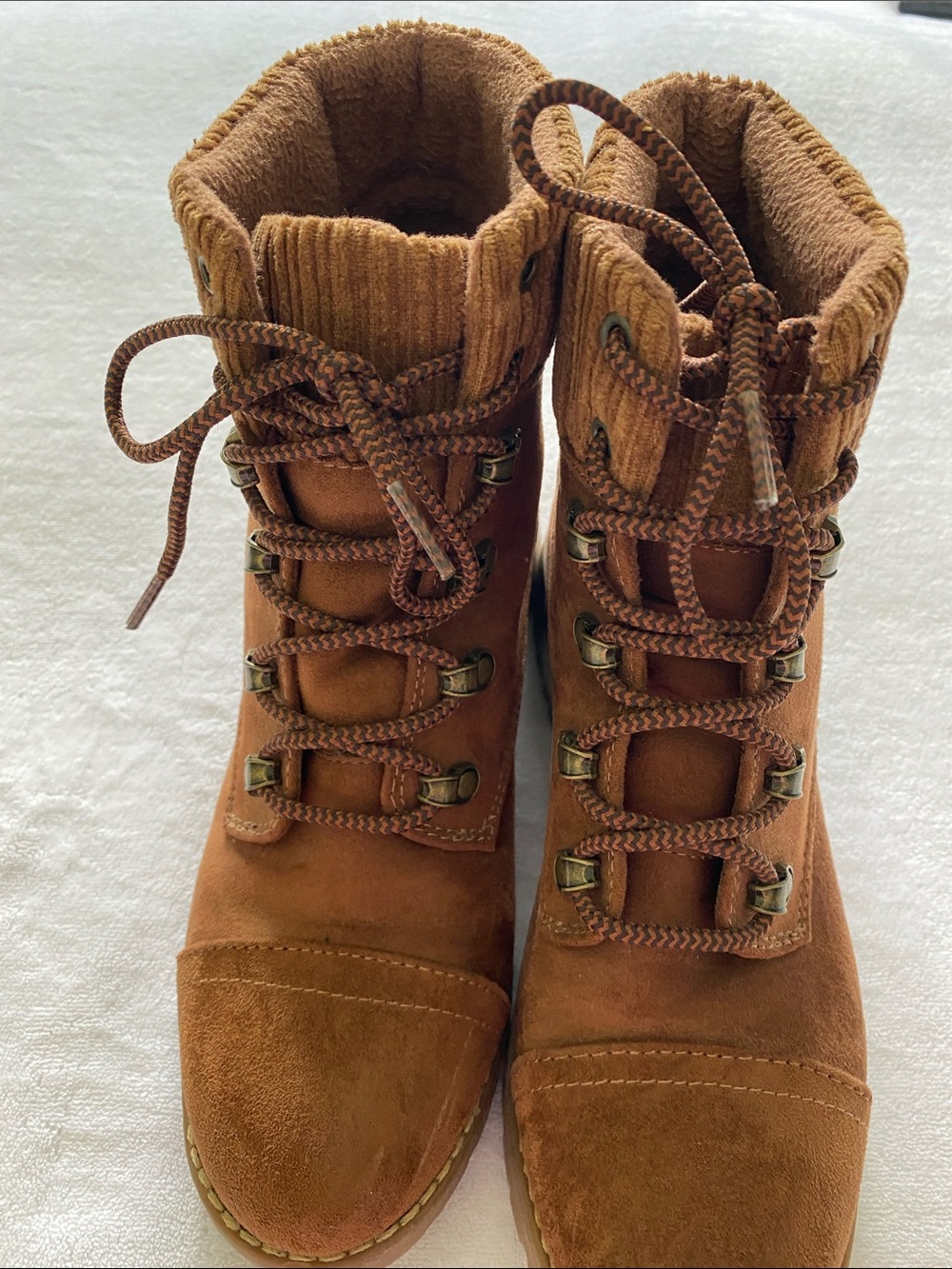 Universal Thread Rust Brown Suede Lace-Up Ankle Boots
